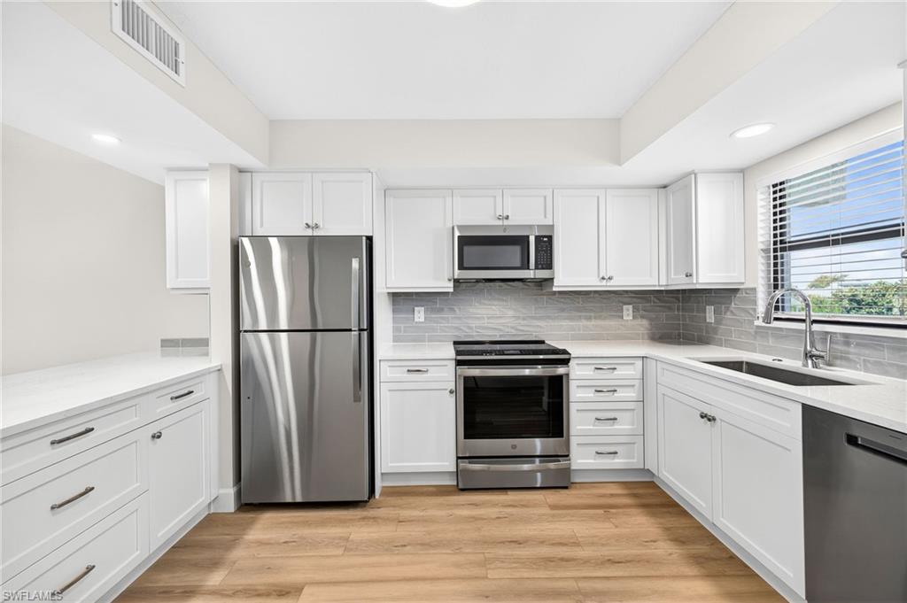 SAND POINTE - Residential