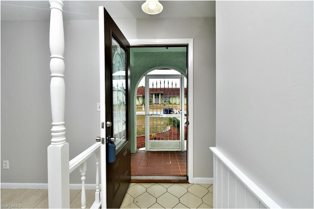 COUNTRY CLUB ESTATES - Residential