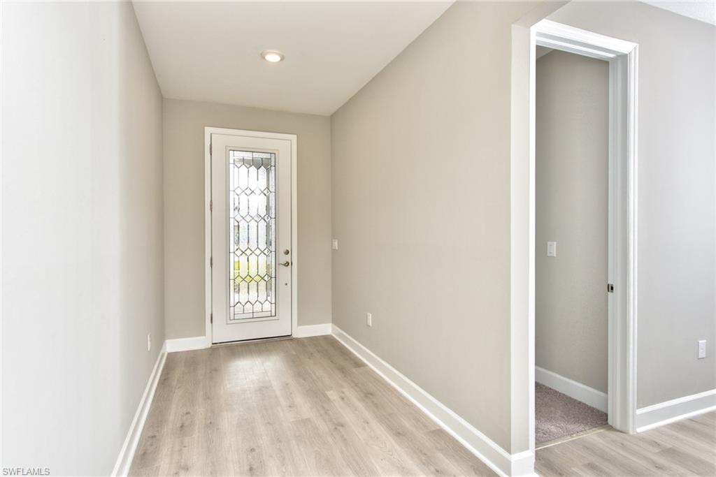 VALENCIA LAKES - Residential Lease