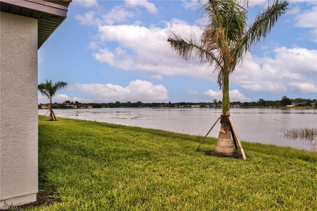 VALENCIA LAKES - Residential Lease