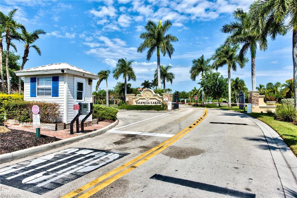 VALENCIA LAKES - Residential Lease