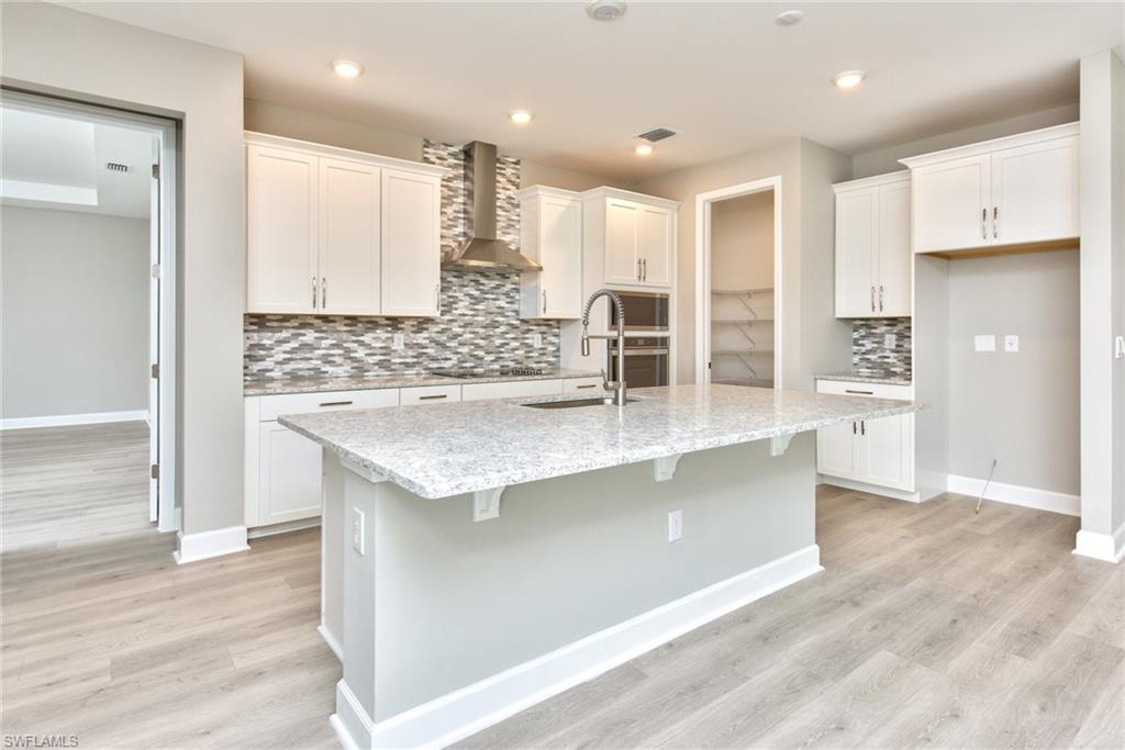 VALENCIA LAKES - Residential Lease