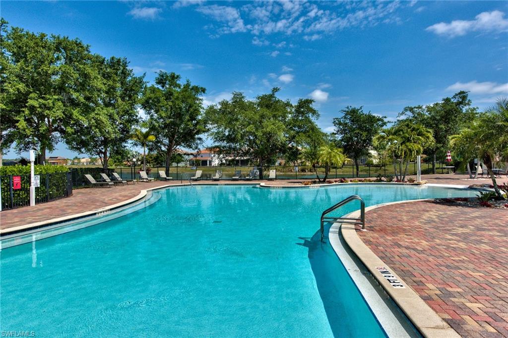 VALENCIA LAKES - Residential Lease