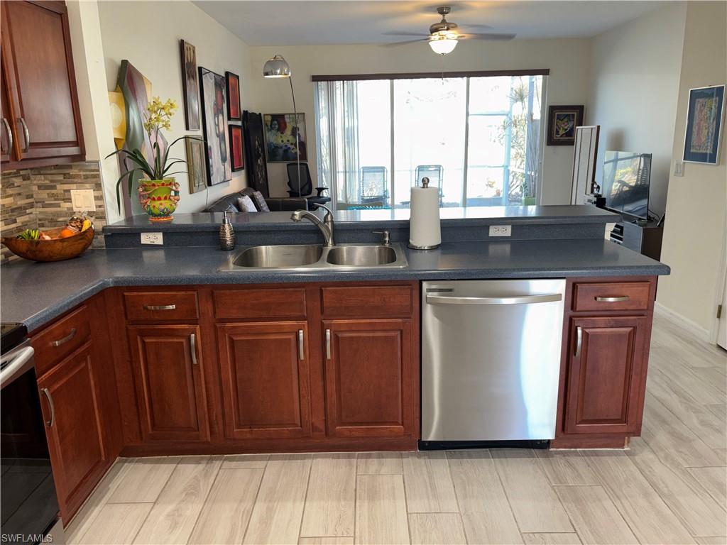 LAKEWOOD VILLAGE - Residential