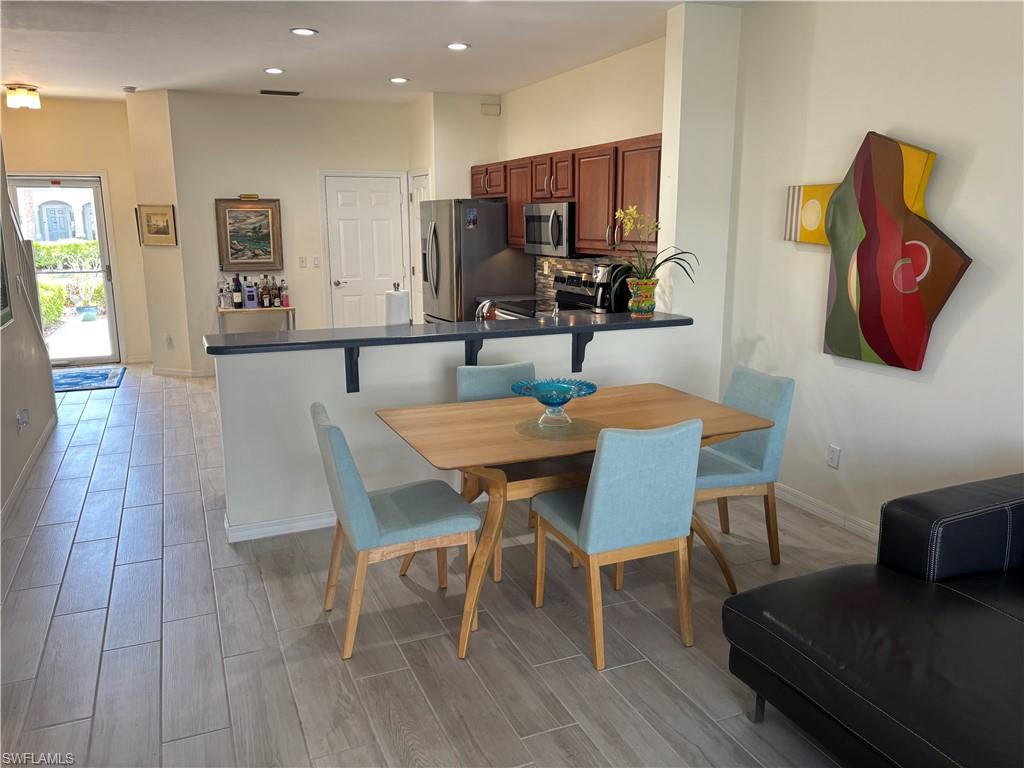 LAKEWOOD VILLAGE - Residential