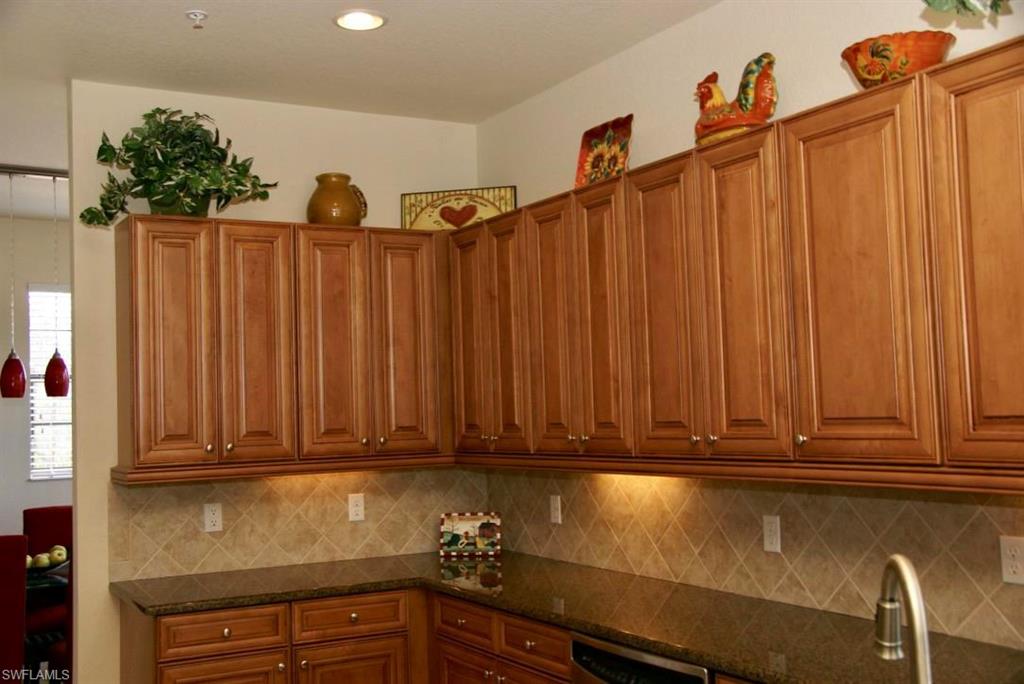 COACH HOMES AT HERITAGE BAY - Residential