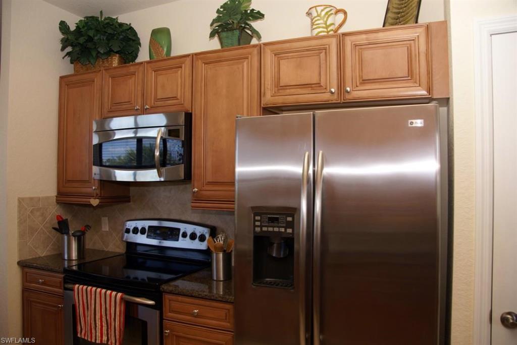 COACH HOMES AT HERITAGE BAY - Residential