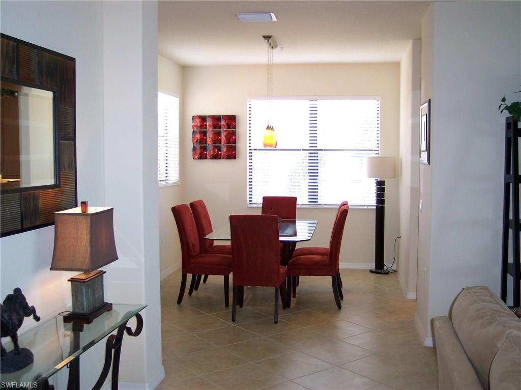 COACH HOMES AT HERITAGE BAY - Residential