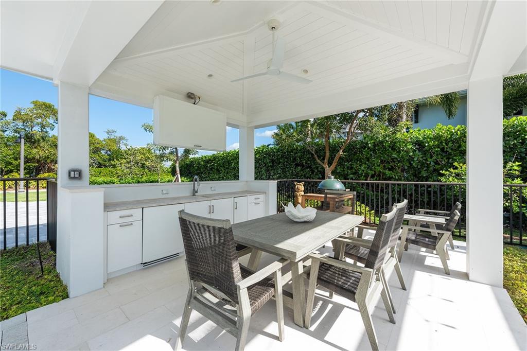 HIDEAWAY BEACH - Residential