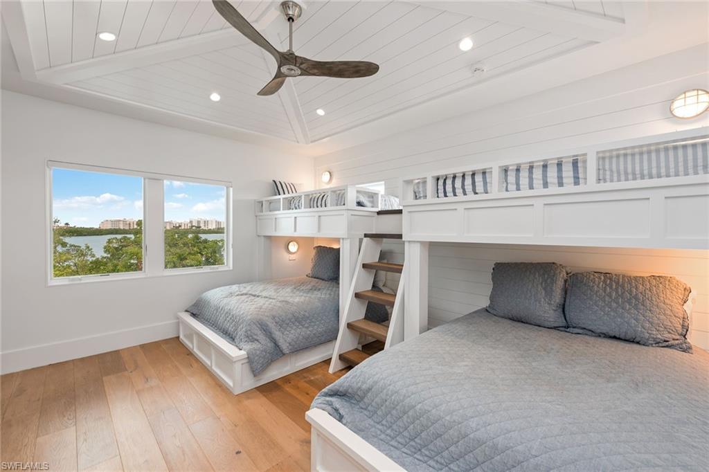 HIDEAWAY BEACH - Residential