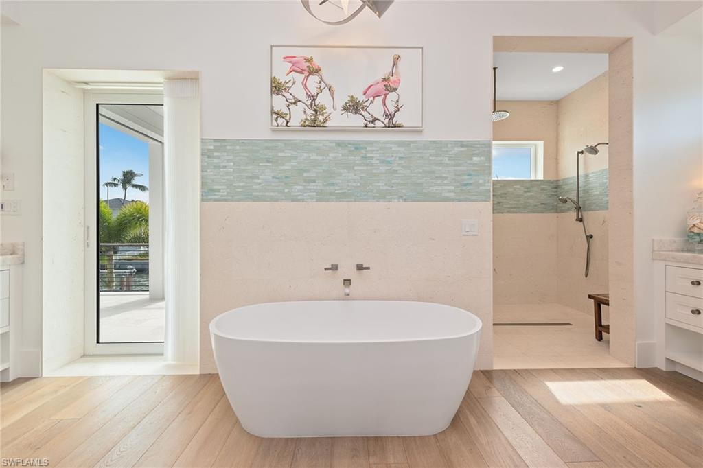 HIDEAWAY BEACH - Residential