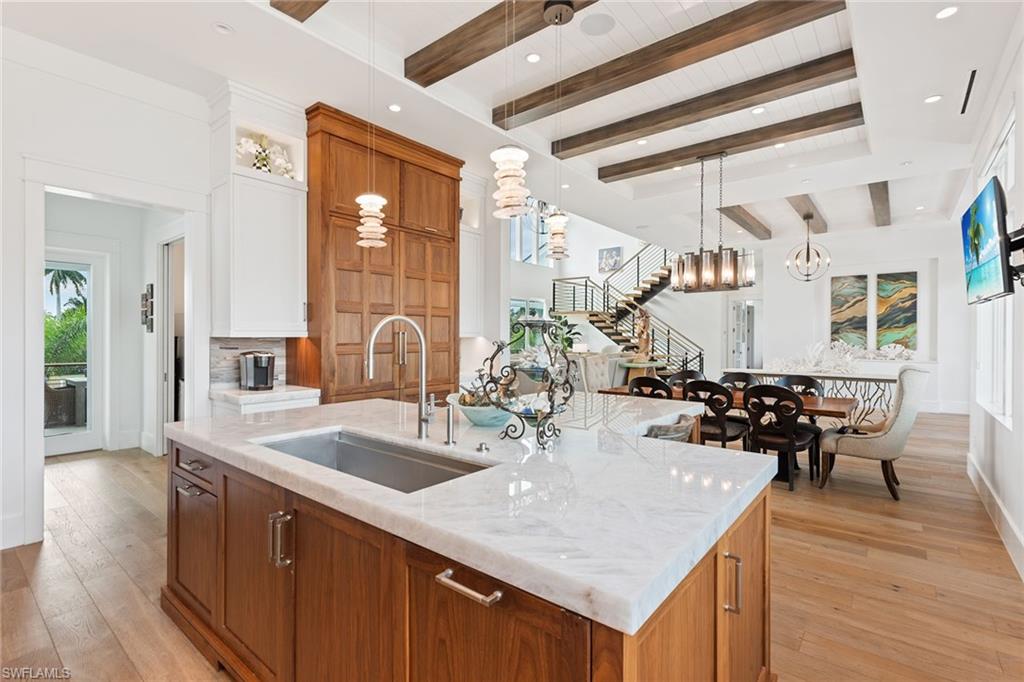 HIDEAWAY BEACH - Residential