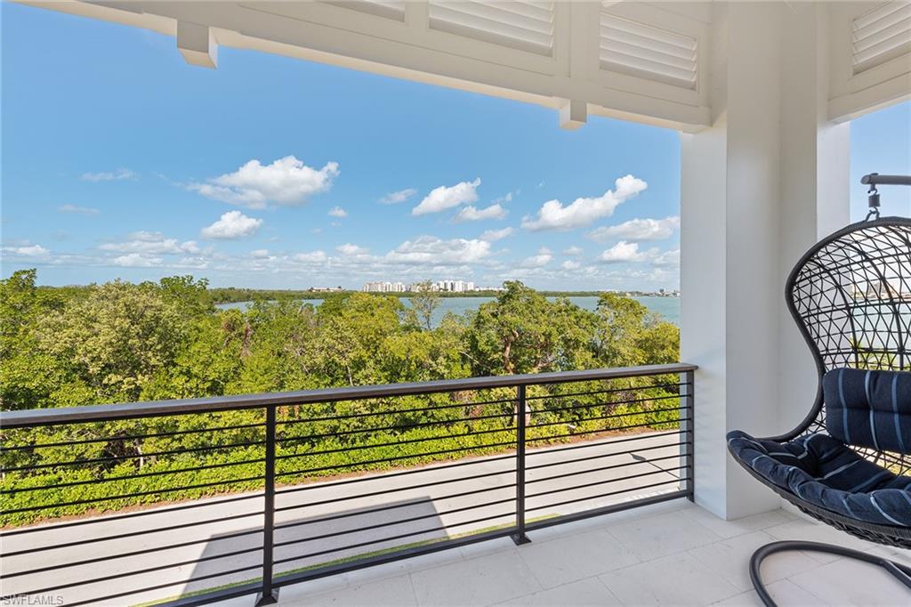 HIDEAWAY BEACH - Residential