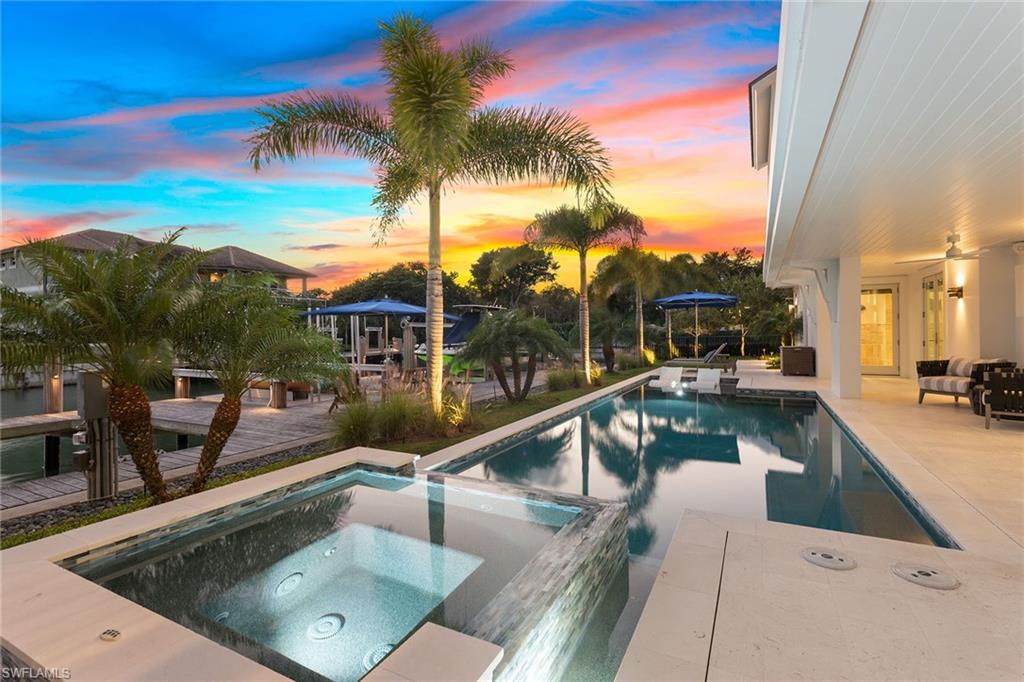 HIDEAWAY BEACH - Residential