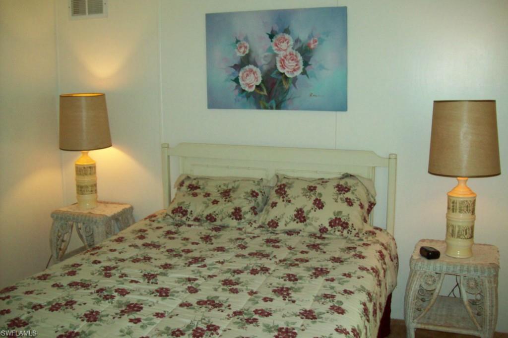 LAZY DAYS MOBILE VILLAGE - Residential