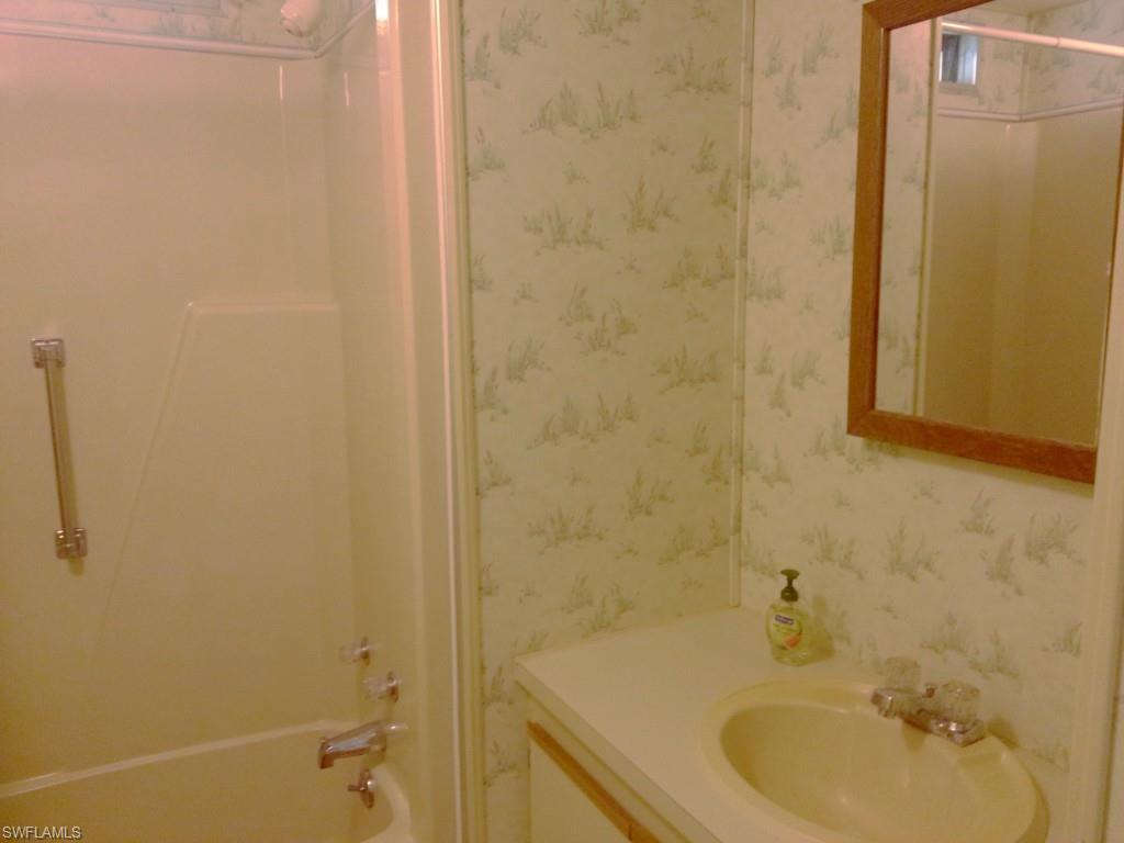 LAZY DAYS MOBILE VILLAGE - Residential