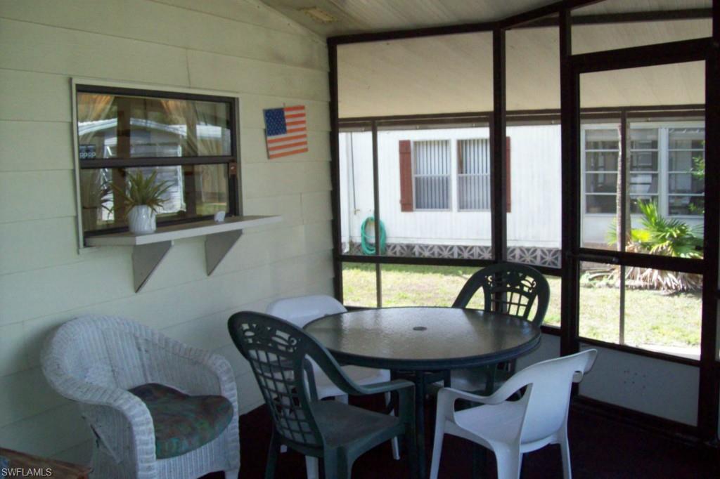 LAZY DAYS MOBILE VILLAGE - Residential