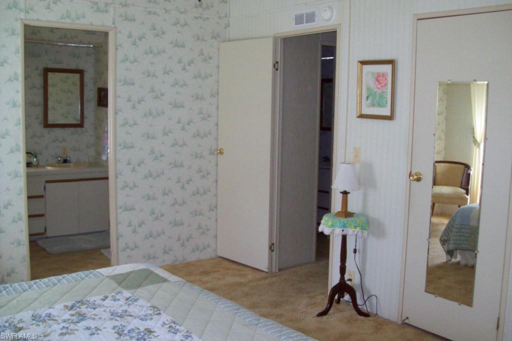 LAZY DAYS MOBILE VILLAGE - Residential