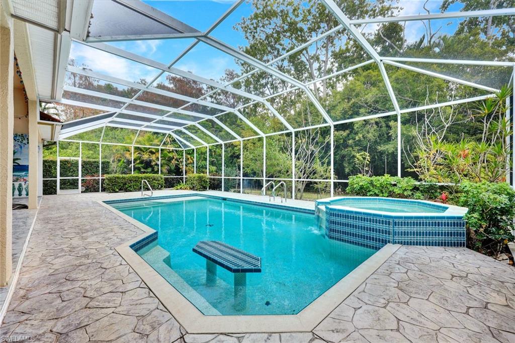 BERKSHIRE LAKES - Residential