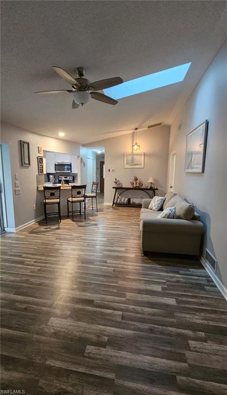 PORT CHARLOTTE - Residential Lease