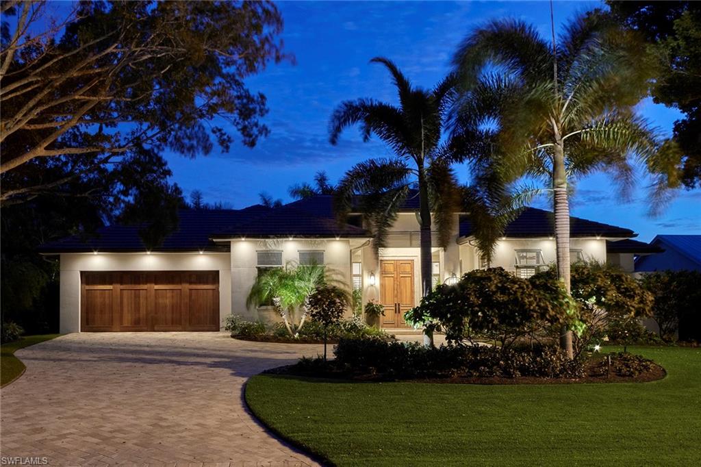 MOORINGS - Residential