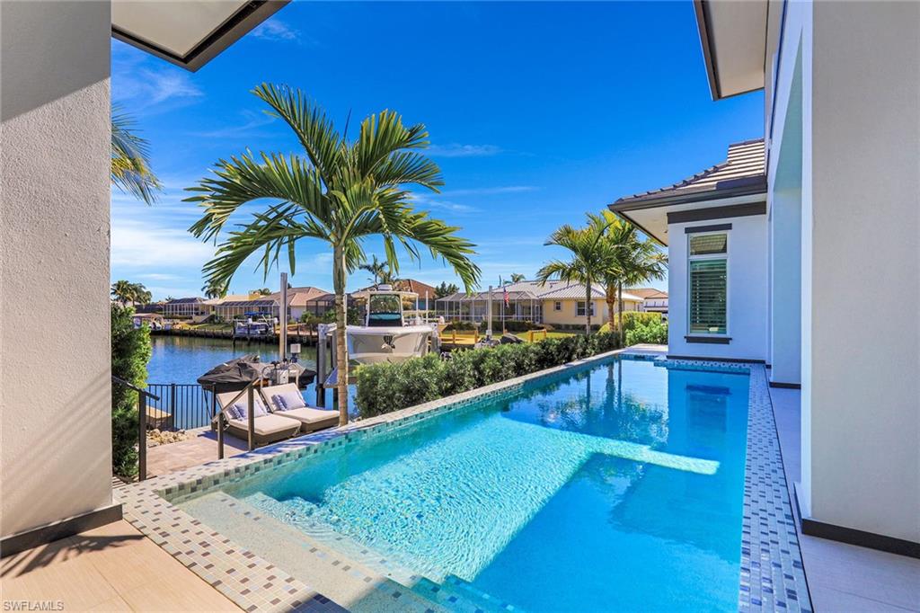 MARCO ISLAND - Residential