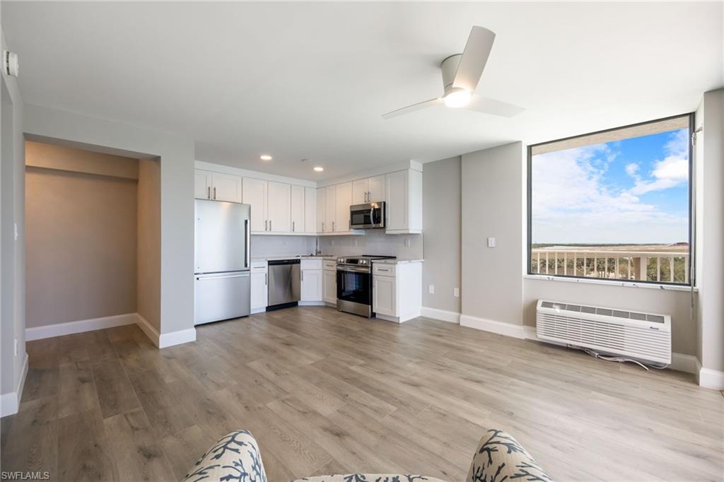 LOVERS KEY BEACH CLUB - Residential