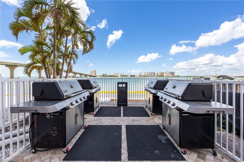 LOVERS KEY BEACH CLUB - Residential