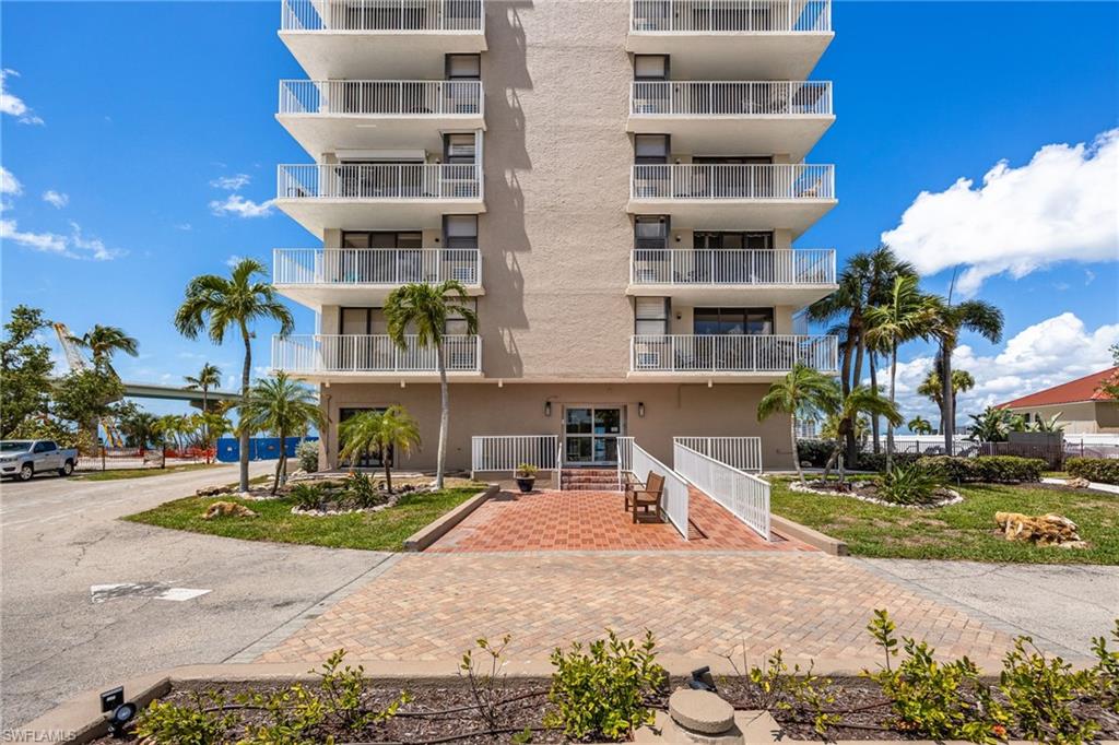 LOVERS KEY BEACH CLUB - Residential