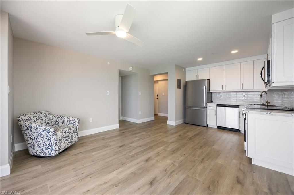 LOVERS KEY BEACH CLUB - Residential