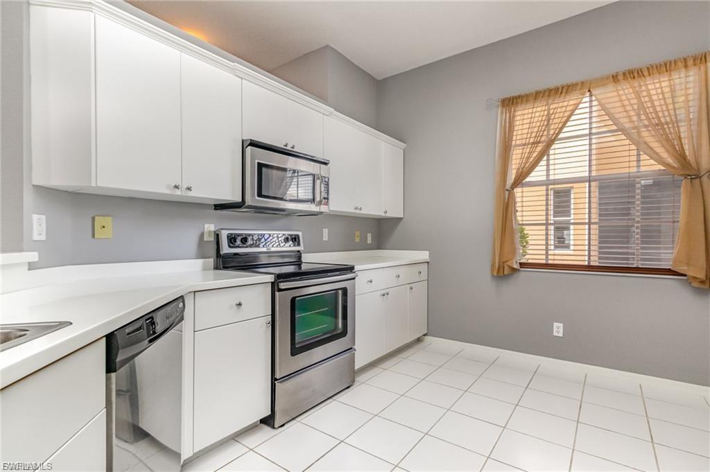 CORAL LAKES - Residential