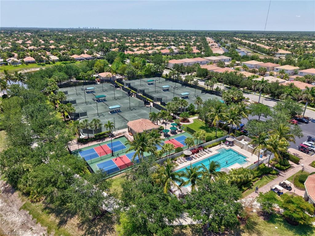 VILLAGE WALK OF BONITA SPRINGS - Residential