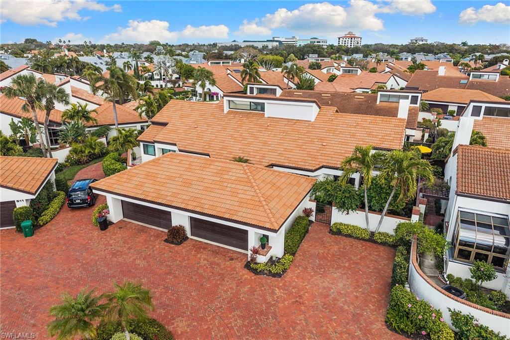 BAY VILLAS - Residential