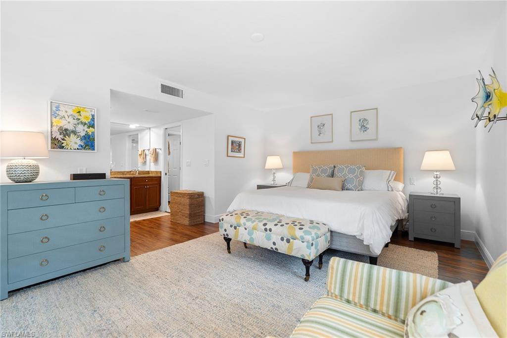 BAY VILLAS - Residential