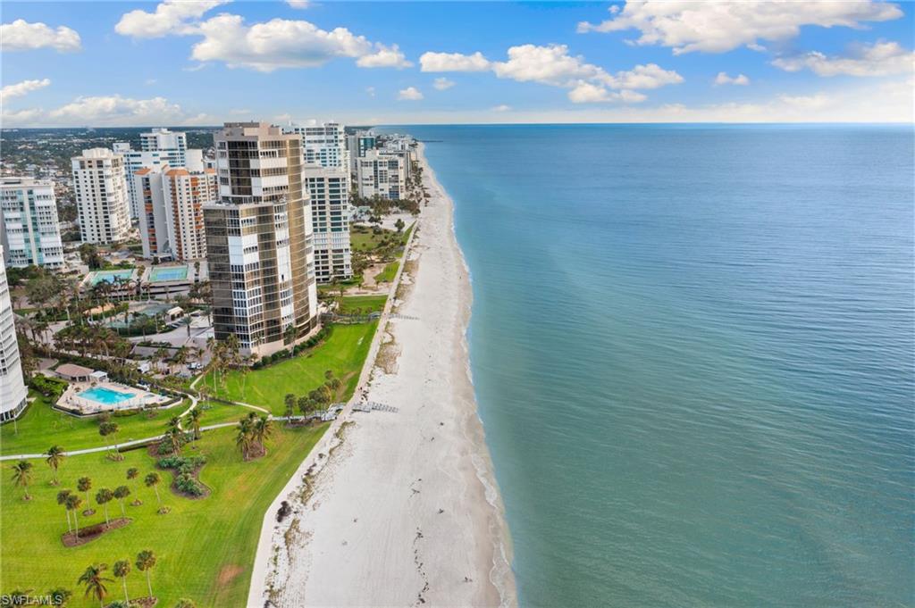 MONACO BEACH CLUB - Residential