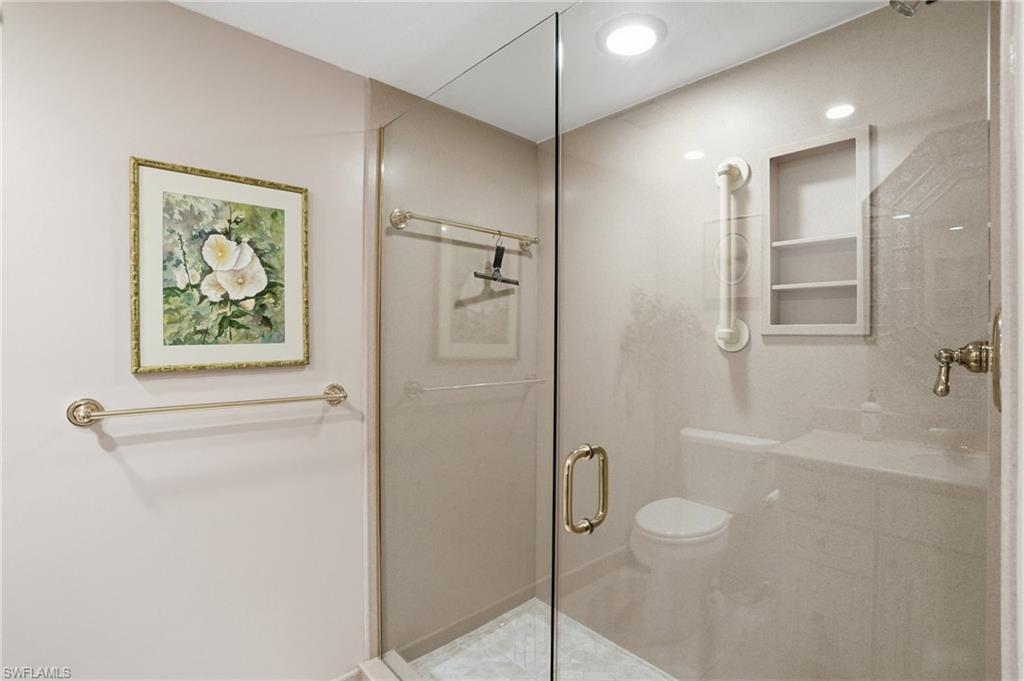 MONACO BEACH CLUB - Residential