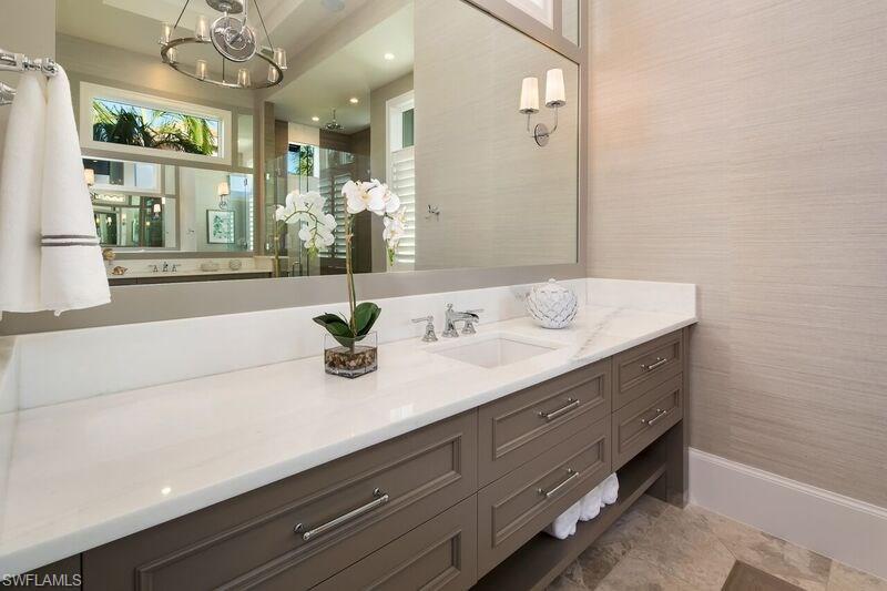 QUAIL WEST - Residential