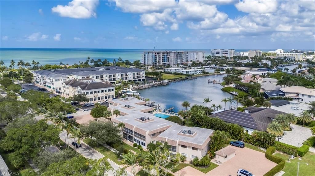 Photo of 261 Banyan BLVD #104, NAPLES, FL 34102 (MLS # 225073848)