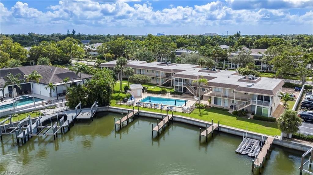 Photo of 261 Banyan BLVD #104, NAPLES, FL 34102 (MLS # 225073848)