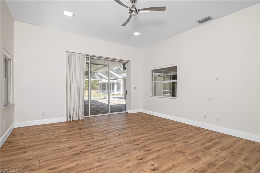 LOGAN WOODS - Residential