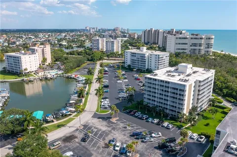 3 Bluebill Ave Unit 808, Naples, FL 34108 - #: 225000066