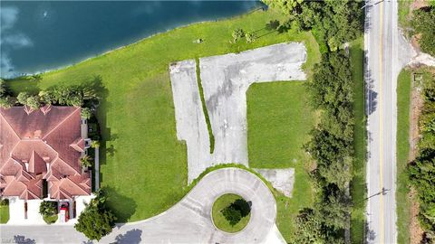 3191 Sea Trawler BEND NORTH FORT MYERS FL 33903