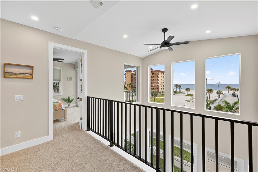 ISLAND SHORES - Residential