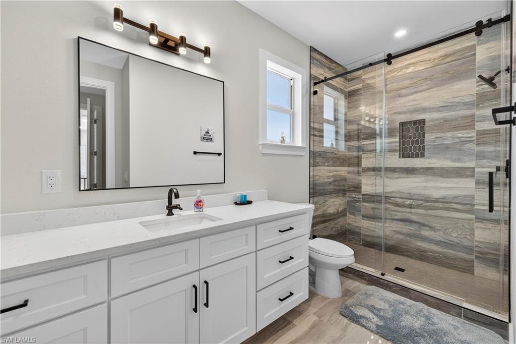 ISLAND SHORES - Residential