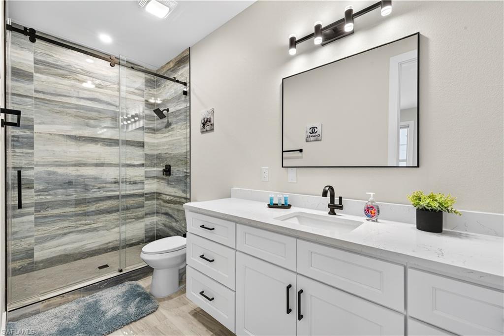 ISLAND SHORES - Residential