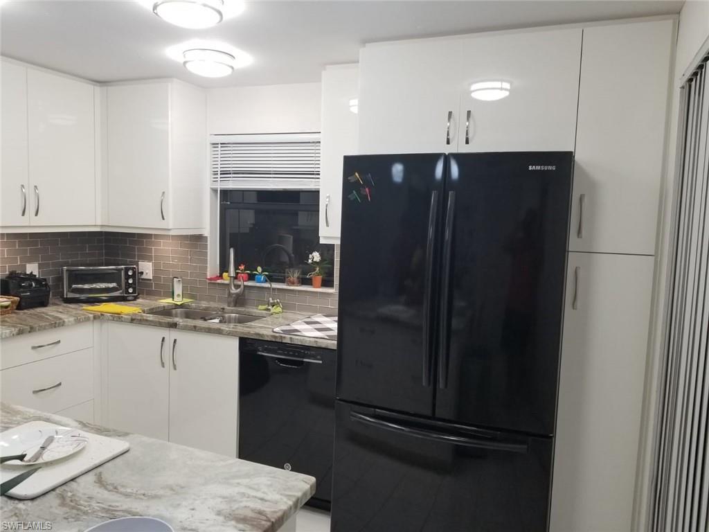 NEWPORT GLEN - Residential