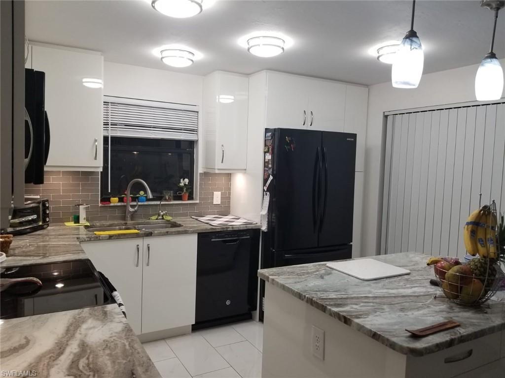 NEWPORT GLEN - Residential