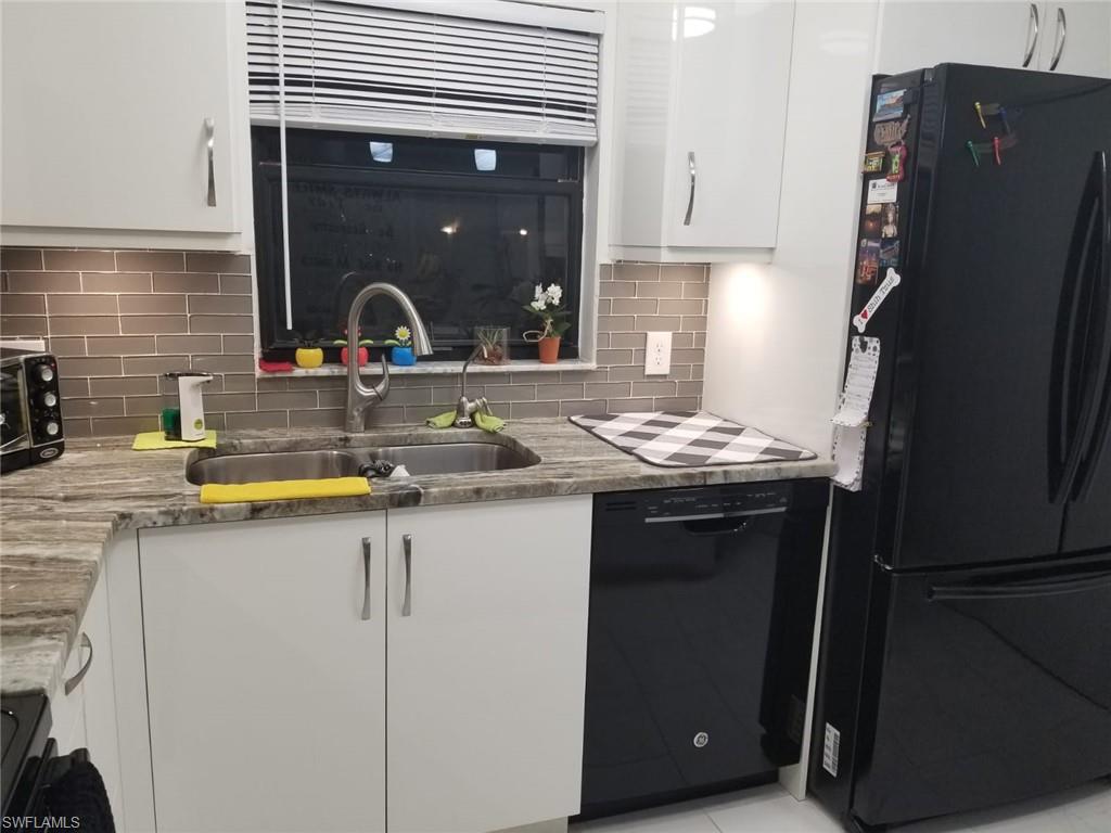 NEWPORT GLEN - Residential