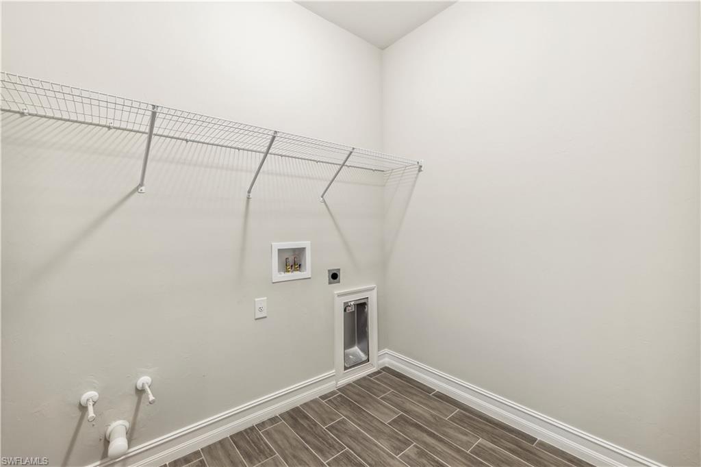 STONEWATER - Residential