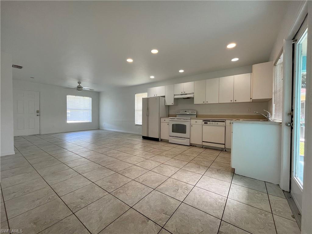 GOLDEN GATE CITY - Residential